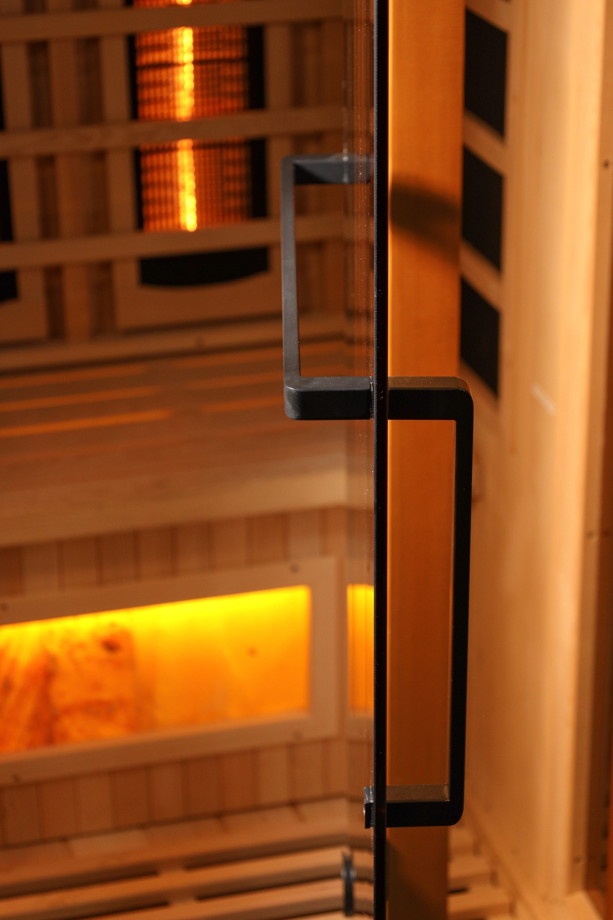 3 Person Full Spectrum with Himalayan Salt Bar IR Sauna
